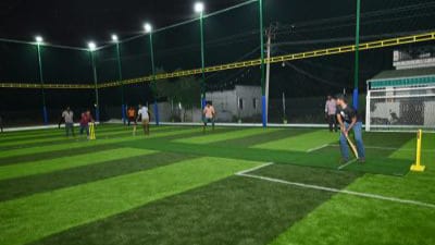 Pay Per Hour Grounds Salem