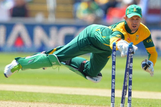 Best Cricket  Fielders of All Time